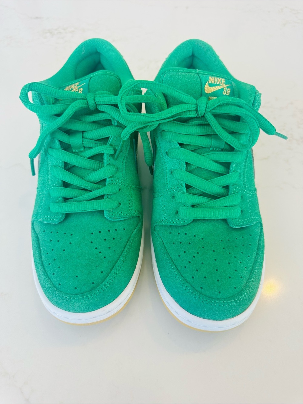 Nike Dunk Low SB 'St. Patrick’s Day 2022 - Picture 2 of 8